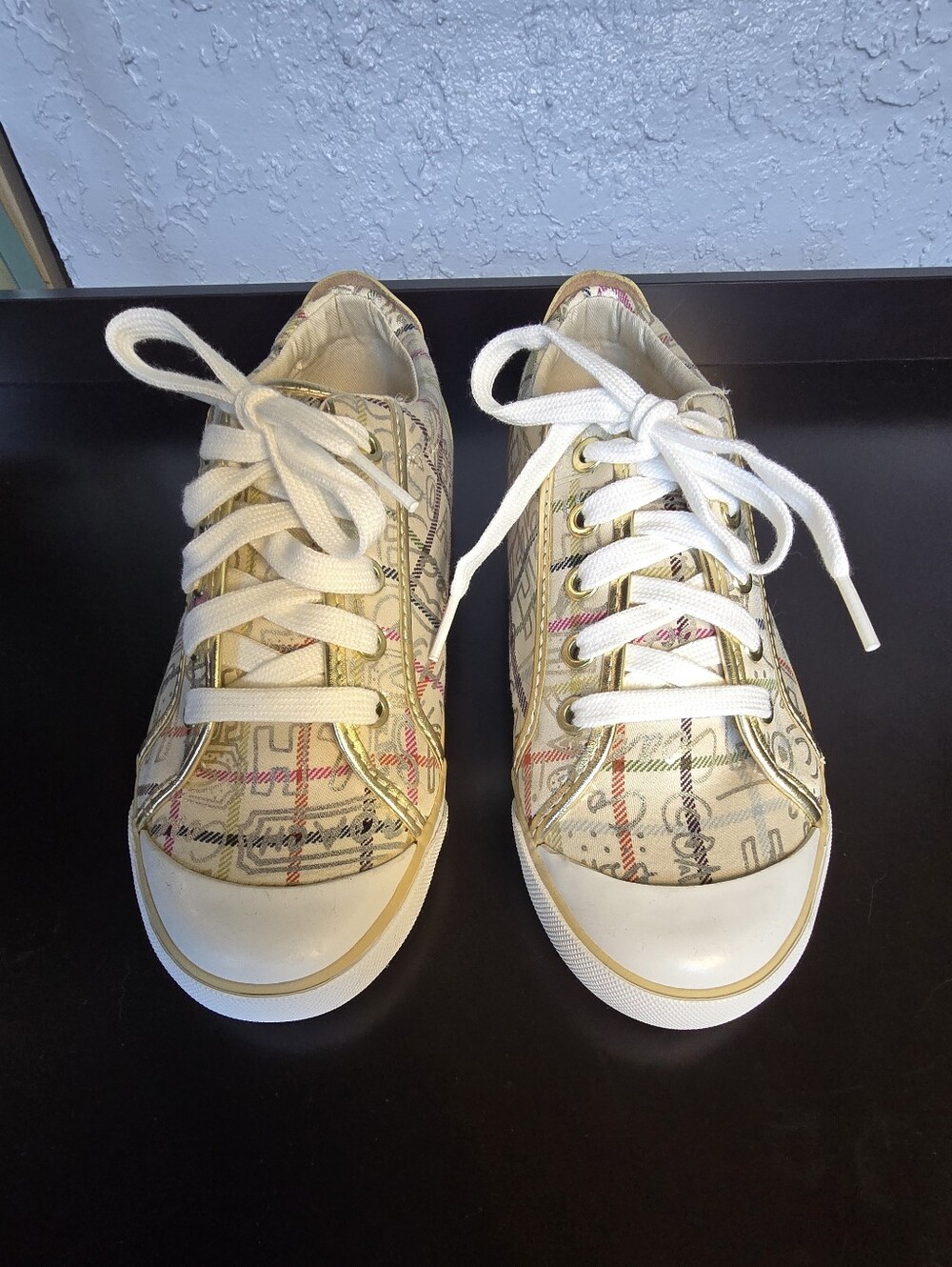 Coach Barrett Sneakers NWOT in Size 8